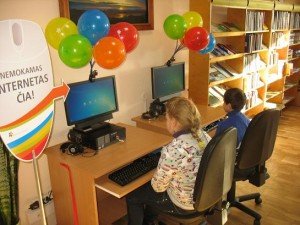 Gyventojai bibliotekose gali nemokamai naudotis internetu