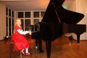 Muzikuoja Justina Klapatauskaitėa
