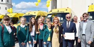 geltonas_autobusiukas