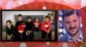 Sergio Cobos su žmona augina 6 vaikus. Tv laidos įrašo stopkadras