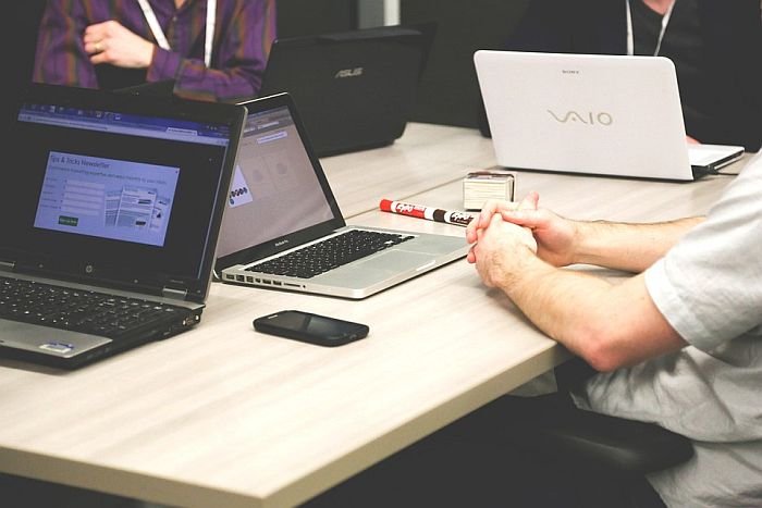 laptops-593296_960_720