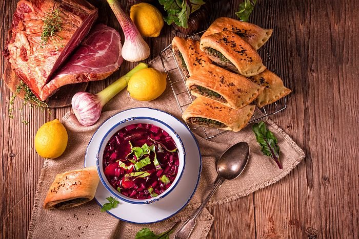 Beet,Green,Soup,With,Pastries