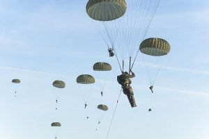 Sąjungininkai iš Vokietijos Lietuvoje atliko oro desanto operaciją. Fotogalerija+video