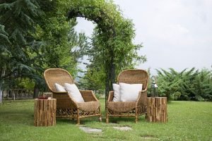 chair-g75a77b566_1920-1