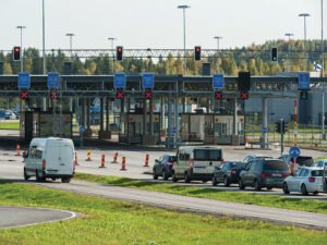 Nuijamaa_border_crossing_2017_03_(cropped)
