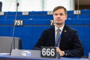 209bf867-0898-4024-a9d2-5ba8b3285b83