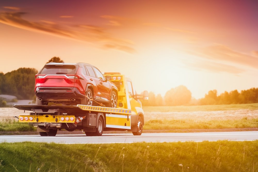 Emergency,Roadside,Assistance:,Car,Towing,On,The,Highway