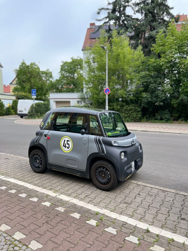 Mini automobiliai pradedantiesiems vairuotojams privalumai ir trūkumai