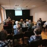 VIENIŠUMAS VYRESNIAME AMŽIUJE: KAIP JĮ SUPRASTI IR SU JUO GYVENTI